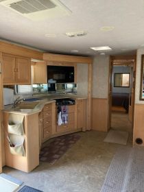 2005 NATIONAL SEABREEZE LX CLASS A 36' MOTORHOME