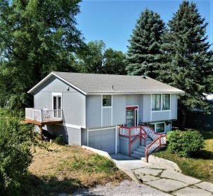 DEER PARK: CHARMING & UPDATED HOME - PRICE CHANGED!