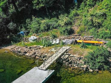 65' DEER LAKE WATERFRONT! BEAUTIFUL PINE BAY