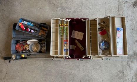 RIVER FLOAT PACK & FISHING GEAR
