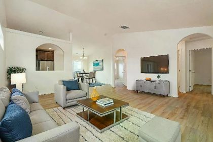 OPEN HOUSE SATURDAY, AUGUST 30, 11AM-1PM