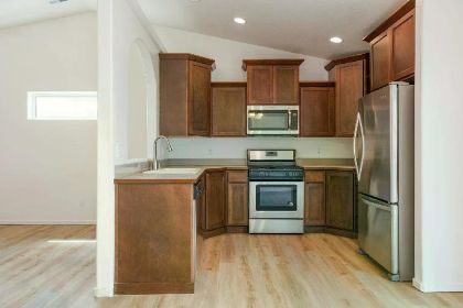 OPEN HOUSE SATURDAY, AUGUST 30, 11AM-1PM