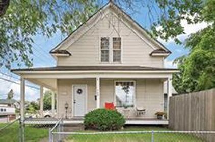 AFFORDABLE & ADORABLE! CHARMING HOME JUST MINUTES 