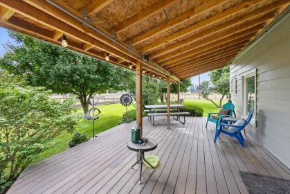 BEST OF BOTH WORLDS! WEST PLAINS FARMHOUSE, 4.6 ACRES